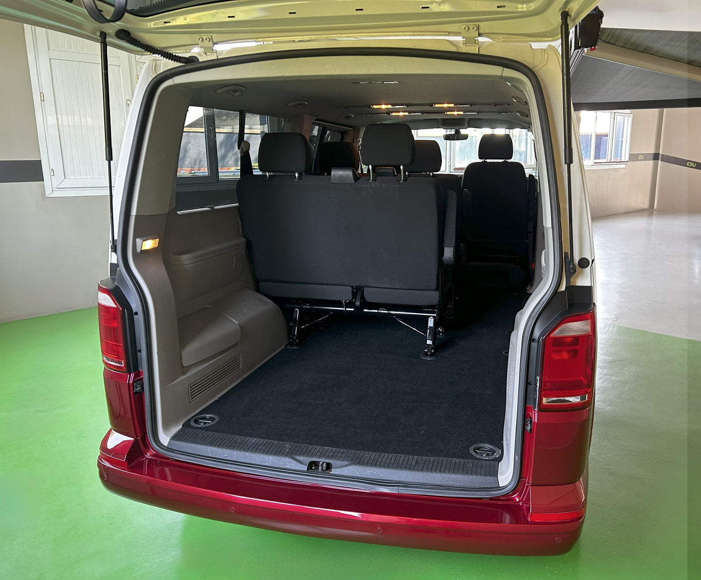 VOLKSWAGEN Caravelle Premium Largo 2.0 TDI BMT DSG 4Mot